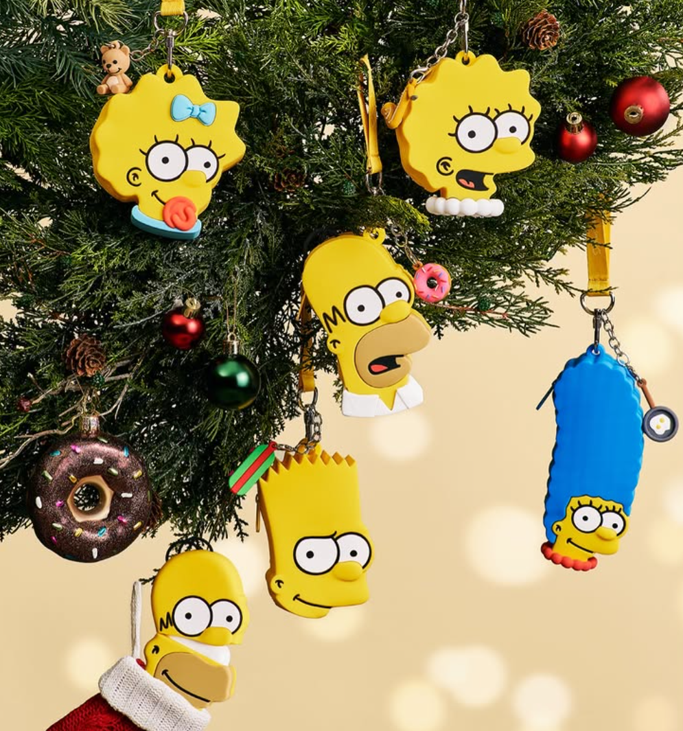 심슨 콜라보 굿즈 제품 구매 시 '심슨 키링' 할인 판매